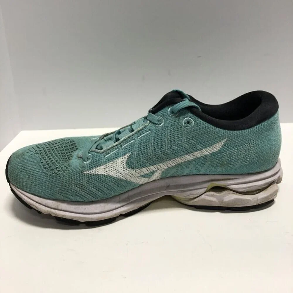 Mizuno Women’s Wave Rider 24 Running Shoes Size 7 M
